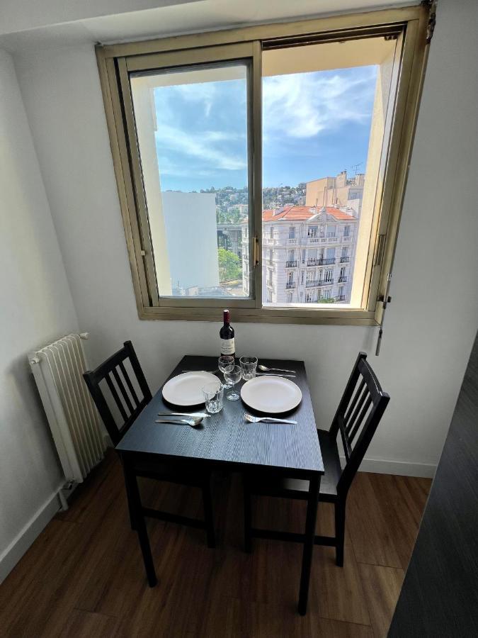 Superbe Appartement Centre-Ville 尼斯 外观 照片